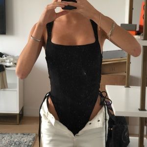 H:OURS - HIGH RISE BLACK BODYSUIT